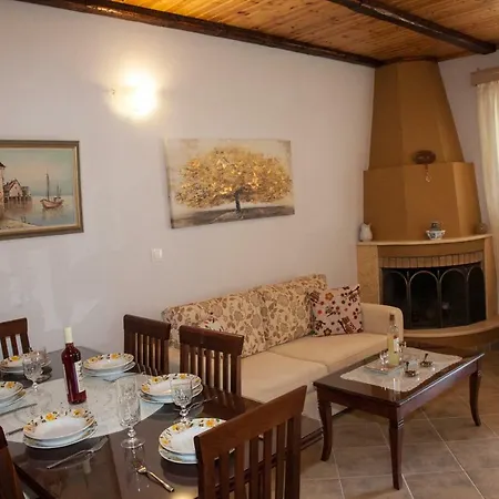 Irini's Traditional Kefalonian House Lixúri
