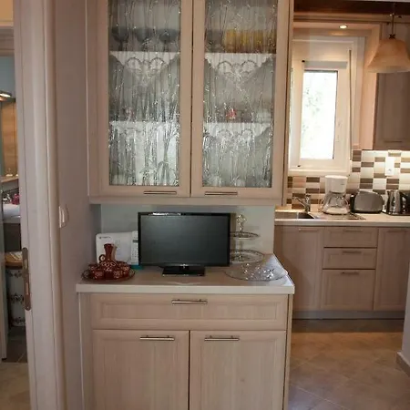 Irini's Traditional Kefalonian House * Lixúri